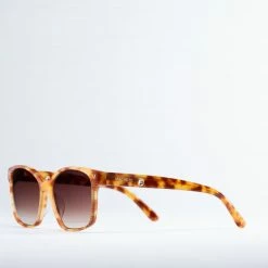 Machete Jenny Sunglasses In Light Tortoise Stripe