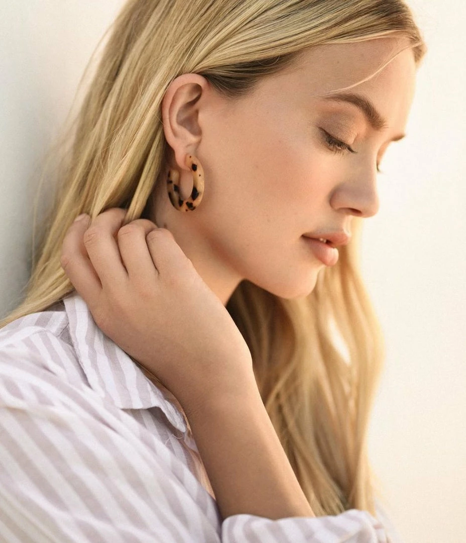 Machete Kate Hoops In Cognac Jewelry 5 Machete Kate Hoops In Cognac Jewelry