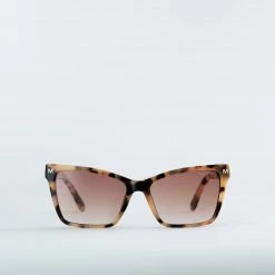 Machete Sally - Sunglasses In Blonde Tortoise THE SPOTLIGHT