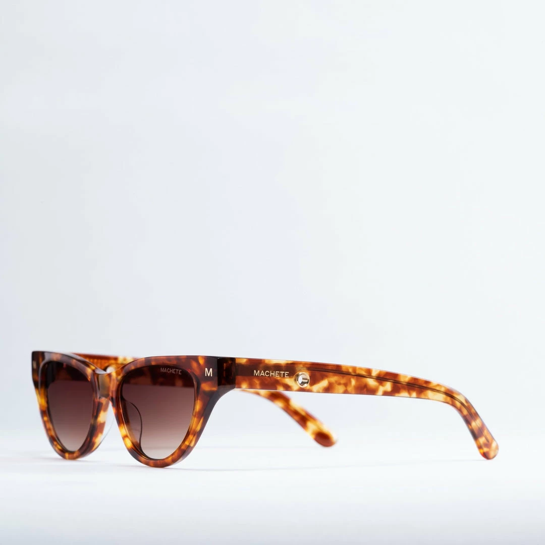 Machete Eyewear Suzy Sunglasses In Mod Tortoise 4 Machete Eyewear Suzy Sunglasses In Mod Tortoise